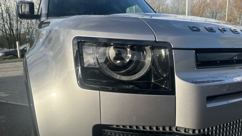 Land Rover Defender 3.0 D250 X-Dynamic SE 110 5dr Auto Diesel Estate